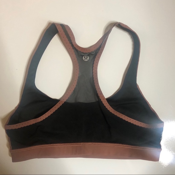 Lulu Lemon Sports Bra with detailing 🎀 RARE - Picture 3 of 6